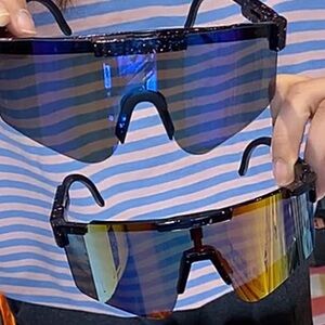 Pit Vipor Mirrored Shield Visor Sunglasses - Blue & Orange Lenses